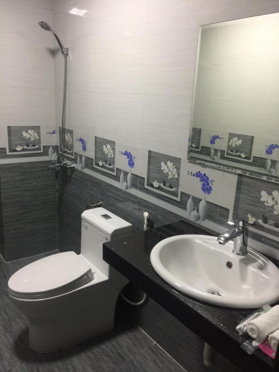Ngoc Anh Hotel 하롱 외부 사진